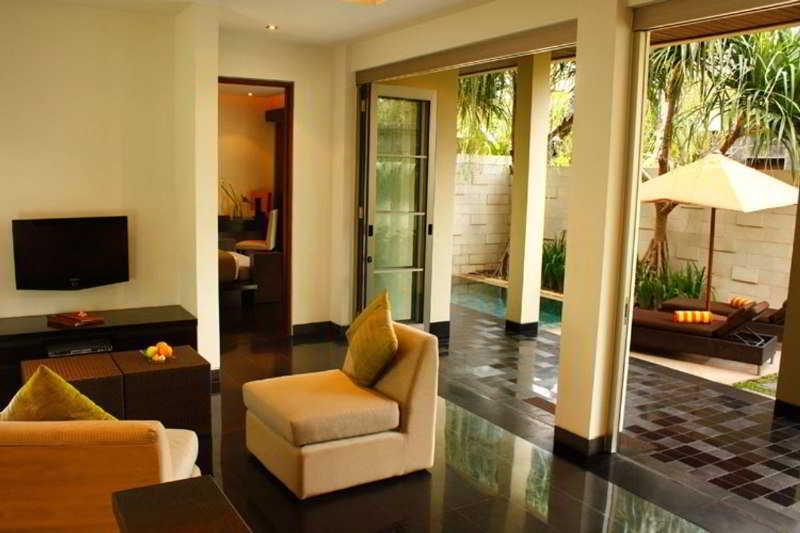 Sun Island Boutique Villas & Spa Seminyak Exterior photo