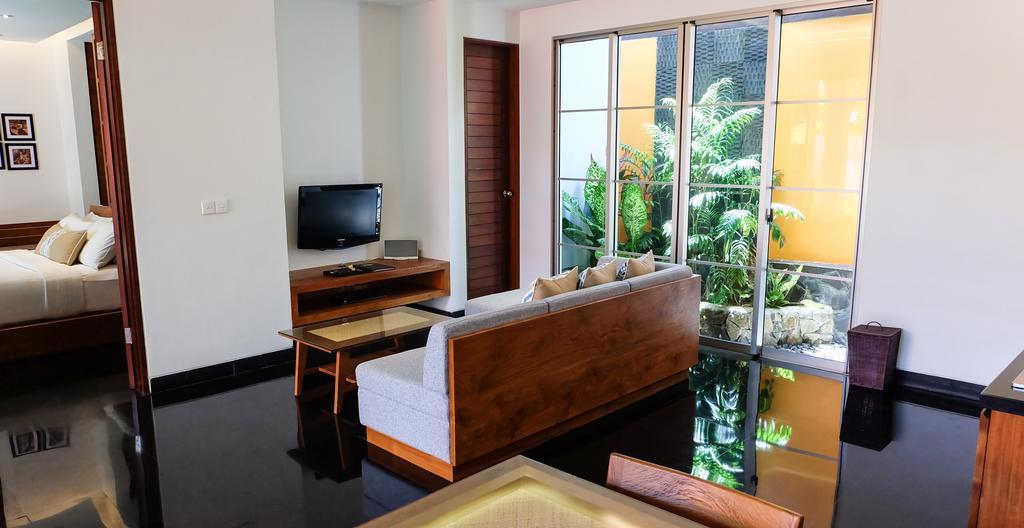 Sun Island Boutique Villas & Spa Seminyak Exterior photo